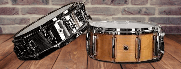 Snare drums one above other